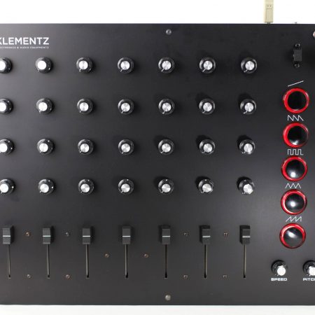 Custom MIDI Controller 7×4 – Manudigital